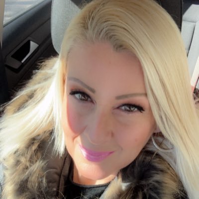 KlAggel's profile picture. Lawyer!       Proud mommy of two!