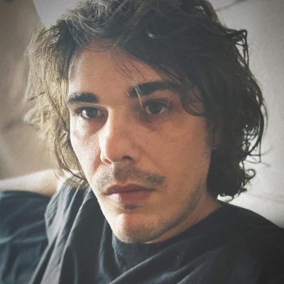 Maknow_'s profile picture. Artiste HipHop/Électro. Anarchie, Communisme.