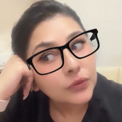 khushbookadri's profile picture. Live & Let Live :) Insta : https://t.co/ZdwgTs8unf