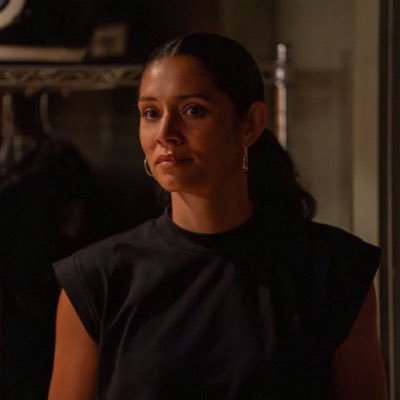 melcarthenmayo's profile picture. “Hold me until someone sends me a sign” - Lizzy McAlpine