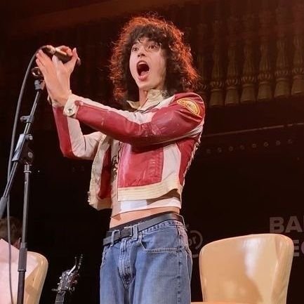 nooooemii's profile picture. she/her シ︎ ||| it's like my spam account but also a random fan account idk ok??? (ifb♡)
🇵🇸🍉