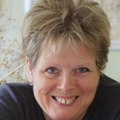 ladylynncarter's profile picture. fantastic family,career in NHS,love art,history,countryside.