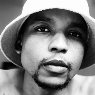 thatoivan_'s profile picture. i’m on the run