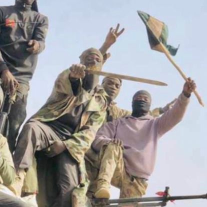 Adedeji_A001's profile picture. Mr 🪖 🫶.

Davido , Zlantan, Omaha Lay , Ronaldo, Chelsea.
Peace is precious and priceless 🤝