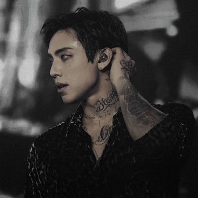 burialscar's profile picture. devil’s advocate.