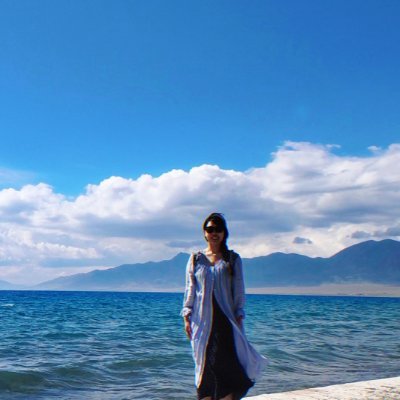 yuzhoubai62696's profile picture. 有两只小猫
喜欢篮球，喜欢美食，喜欢风景
互相分享生活点滴日常