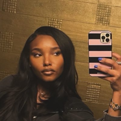 1tanajaa's profile picture. 