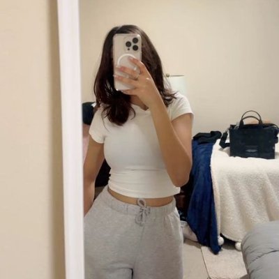 kurnaz869's profile picture. 📊With 8 years of stock market investment experience, I enjoy making friends in the investment field.