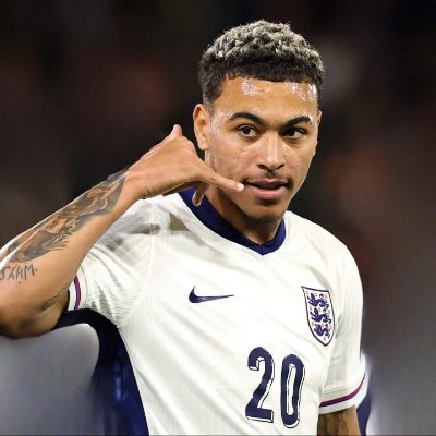 jbxdom's profile picture. real eyes realise real lies