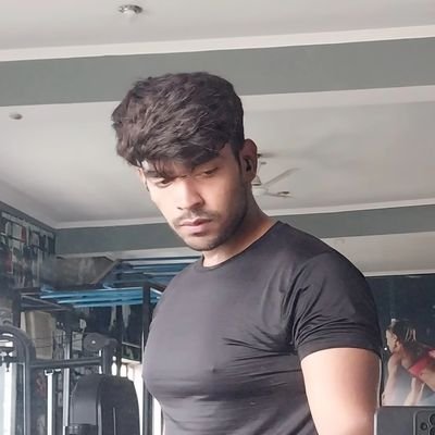 rachiitfr's profile picture. We all go down the rabbit hole together.

maths & code