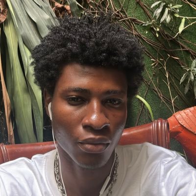 iheartcozy's profile picture. stars align like bape sneakers @fwtriads