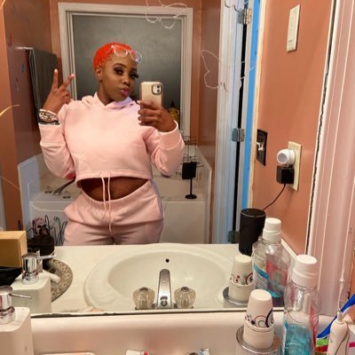 itsyvngya's profile picture. ᥫ᭡