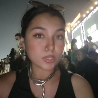 be_nirvana's profile picture. ☮️