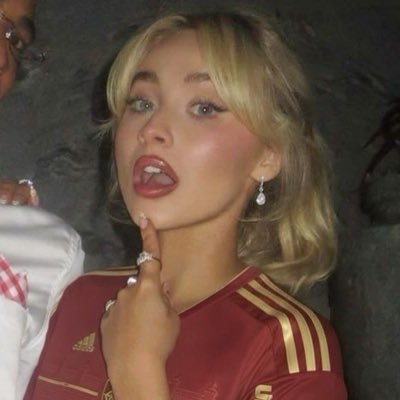 junoslacy's profile picture. 