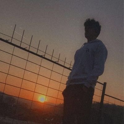 ROLEXyadavv's profile picture. 🤜_______🤝______🤛