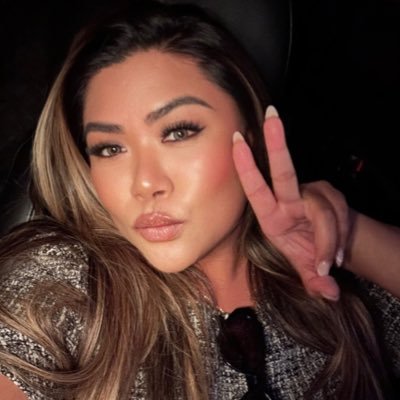 cherylecious's profile picture. 