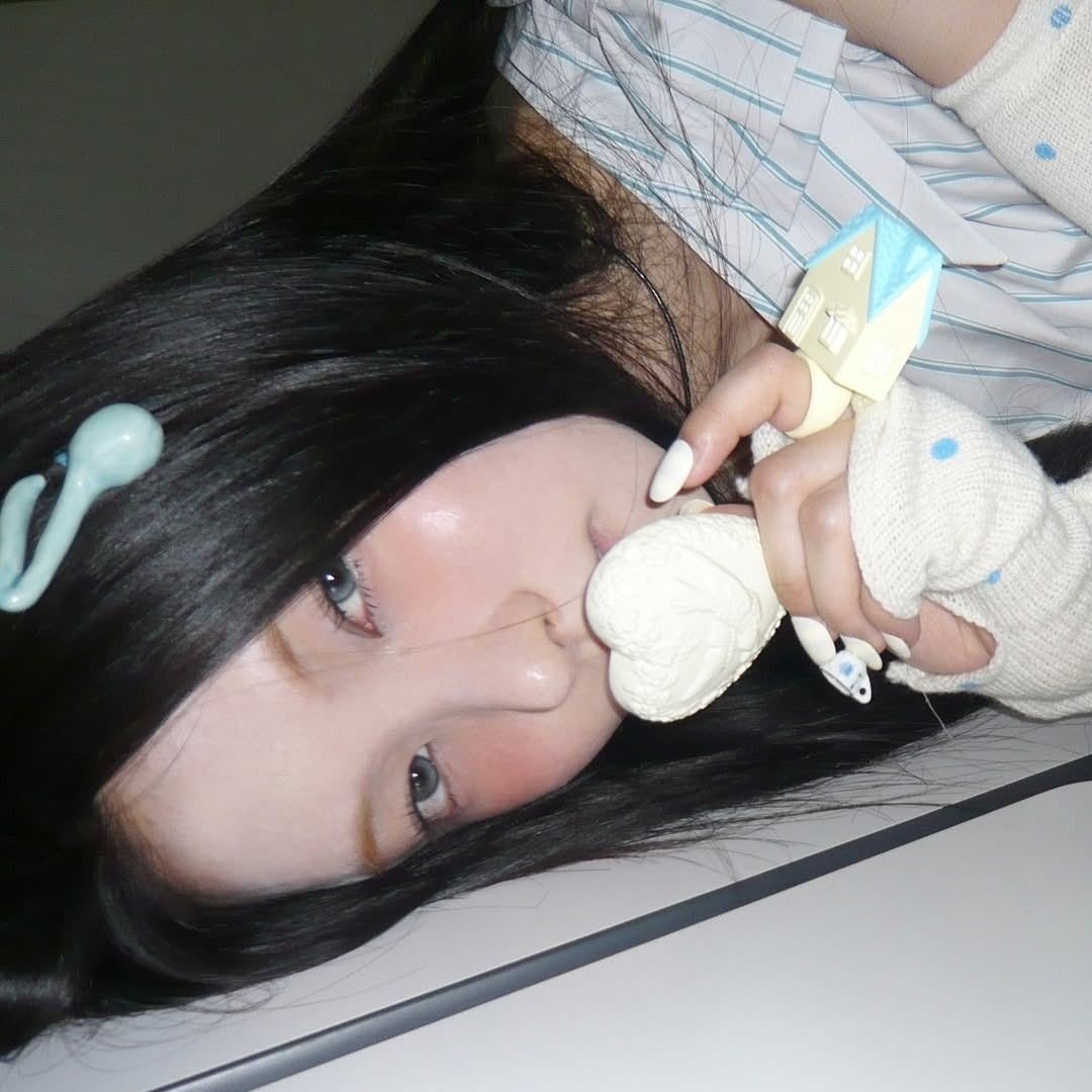 ENH4CORTIS's profile picture. 