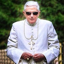 ROIDESR0IS's profile picture. 