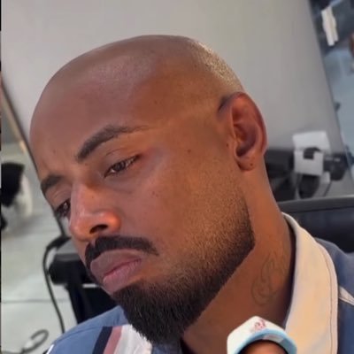 thegistvillage's profile picture. social maniac.