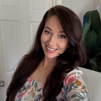 thebunten's profile picture. Weekend @Twitch streamer | Gaming, travel, and lifestyle fun! Former @RaiderIO_WoW Weekly Routes Curator | Former @warriors Creative TheBunten@gmail.com