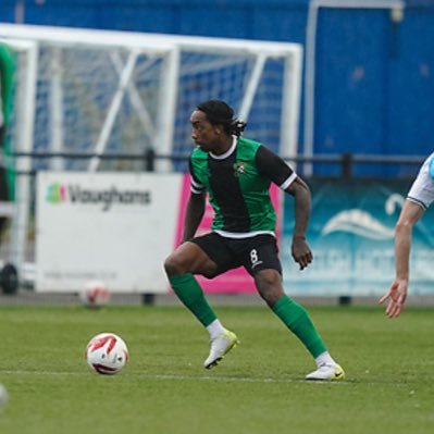 dishmartinezz's profile picture. Would You Let The Fire Burn Or Walk Through The Rain With Me🚶🏿✝️