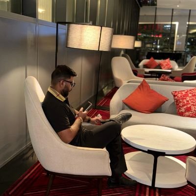 Punithgowda8888's profile picture. Entrepreneur