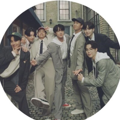 lipringkoo's profile picture. fan account (not affiliated with any celebrity ♡︎ | ㅤㅤㅤㅤ𝙗𝙖𝙣𝙜𝙩𝙖𝙣⁷ main bestie @eternalgwsgb ☙ army since 2018