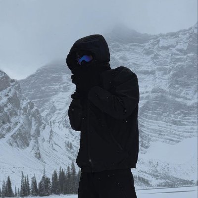 1pfeze's profile picture. 🇲🇽 | God Is Good | Management @sorinesports |
Manage