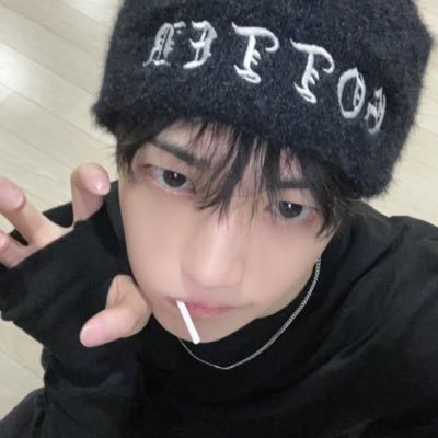 kittyjaes's profile picture. nollan geoya foxieeee or whatever xikers said 🐈‍⬛