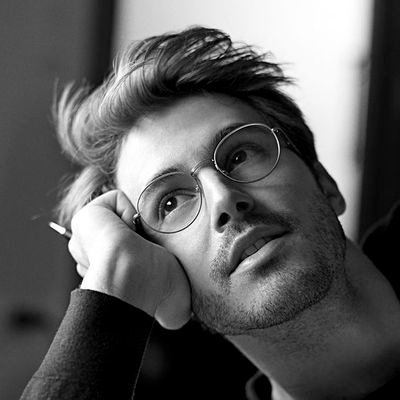 ZhuYang_'s profile picture. 🔥285🔥