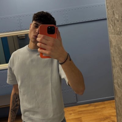 SULFIN4LE's profile picture. perdona la freddezza ma spero che mi salvi @lefrancesi_