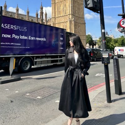 Sommy_says's profile picture. 🌟 Life’s short—make it sweet, 🌻 Spreading good vibes & chasing dreams, 💡 Positivity is my superpower❤✨