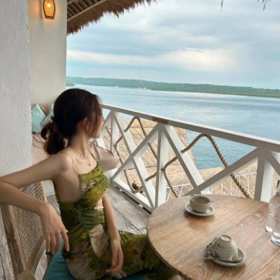 fantasiahermano's profile picture. 🐾 Full-time cat admirer, part-time human.😺 I document adorable chaos, dramatic meows, and the kind of cat content nobody asked for but everyone secretly need