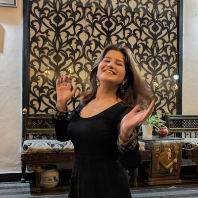 Quicheandcliche's profile picture. Writing clauses and chasing causes.🩷.  Retweets ≠ endorsements