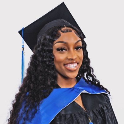 Timarathedanc3r's profile picture. Teacher Bae 🍎🩰