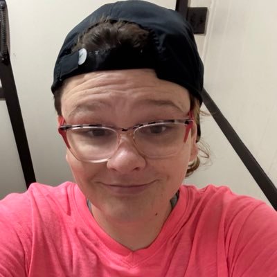 PennieRoyalT's profile picture. Let me talk to ya , Mayor of Claymore country and the Cult of personality !!! they /he 🏳️‍🌈🏳️‍⚧️