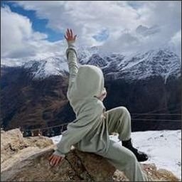 talorlunar83424's profile picture. Do what you want to do