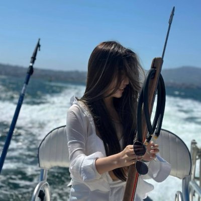 sealover_Patsy's profile picture. Nature calms me, the sea frees me, and the countryside feels like home.