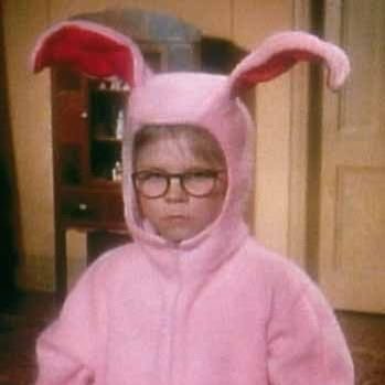 v3lky's profile picture. 20 †