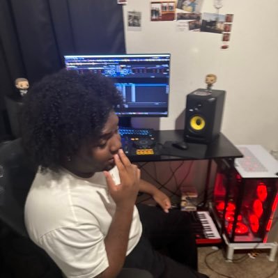 htownoldhead04's profile picture. (M3LLOWJAI) is my stage name & imma Producer from mars