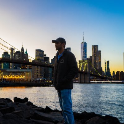 Vickyks_tweets's profile picture. IT | Banking | Photography | Movie Buff