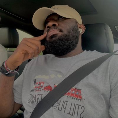 ems_naz's profile picture. I don’t want to be part of the problem - I wish to be part of the solution. Social Service| Realtor 🏘️|📚 BA International Studies - MA International Relations