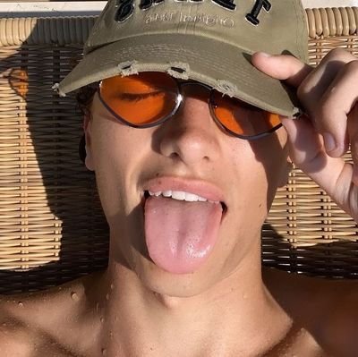 alwaysshipper7's profile picture. ( Team Jeremiah )💛💯