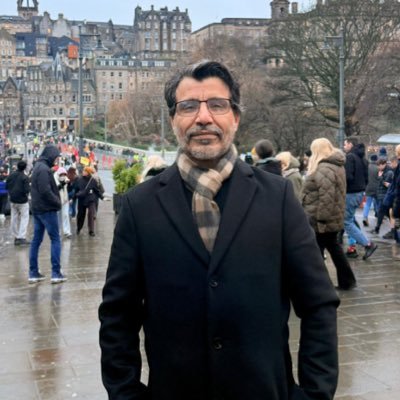 MurdhySyntax's profile picture. أستاذ مشارك: اللغة الإنكليزية و اللغويات النظرية التشومسكية📚جامعة حائل Chomskyan Linguistics 🏴󠁧󠁢󠁥󠁮󠁧󠁿 @UniofNewcastle محكِّمDe Gruyter🇩🇪