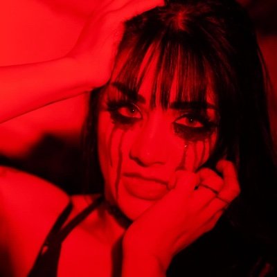 TEEHEEWAYS's profile picture. i don’t fear the dark. i am the dark. ╱ parody. not @TatumPaxley.