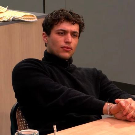 enchantedforbes's profile picture. ma che succede la notte