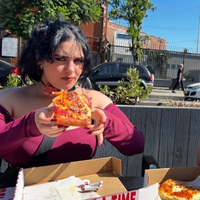 islamocommunism's profile picture. I love baking, reading, and cats.♥️ 📚 🐈‍⬛