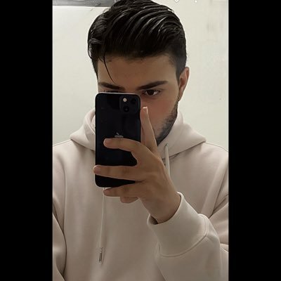 Amirisamm's profile picture. 