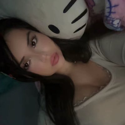 cwutedoll's profile picture. 