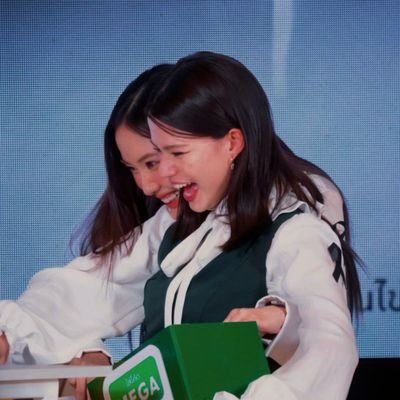 thisisuma's profile picture. The Rose is our thing🥀C,XOXO, freenbecky, Kapookciize truther, JanJing my new clients